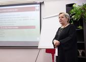 Dana Bedlánová přednáší na dubnové konferenci Návraty služby obětem trestných činů